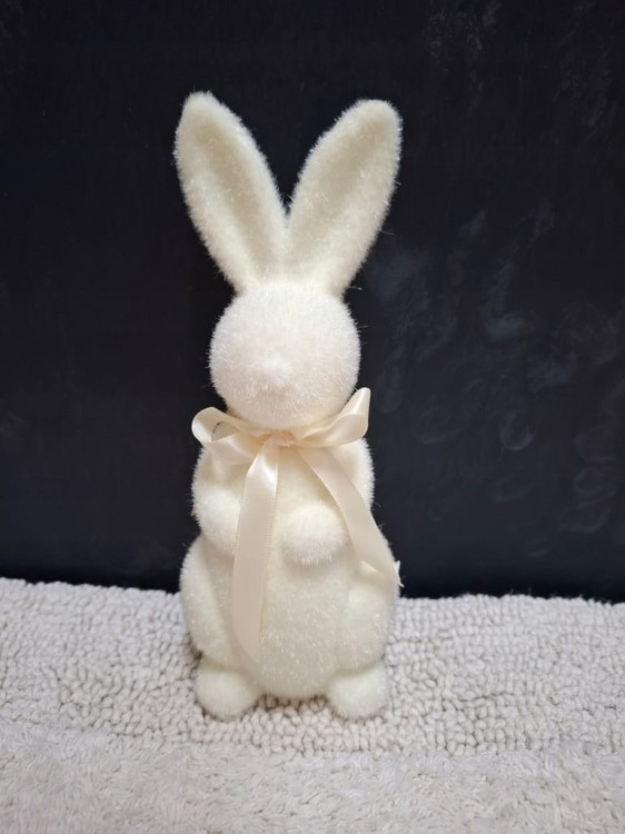 Zając Zajączek Flokowany Wielkanocny Welurowy Kremowy 24cm