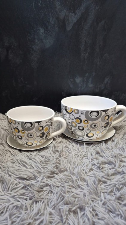 Doniczka Ceramiczna Filiżanka Biała z Podstawkiem Osłonka Dekoracyjna 15 cm