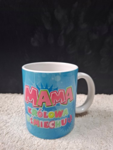 Kubek ceramiczny Mama – Królowa Uśmiechu– idealny na Dzień Mamy