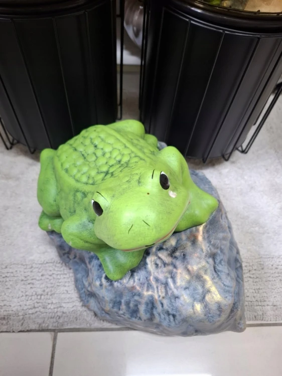 FIGURKA OGRODOWA ŻABA CERAMICZNA 34 CM DEKORACJA DO OGRODU I NA TARAS
