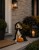 Figurka Beagle w pelerynie z dynią – wyjątkowa dekoracja na Halloween