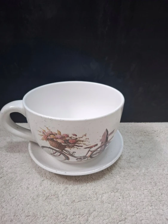 Doniczka Ceramiczna Filiżanka z Podstawką 25 x 16 cm w Stylu Vintage