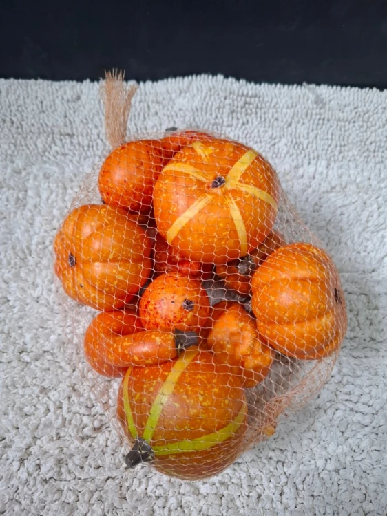 Sztuczne dynie dekoracyjne 12 szt. – duży zestaw jesienny Halloween 5–10 cm