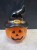 Dynia ceramiczna Halloween 38 cm – dekoracja z kapeluszem wiedźmy