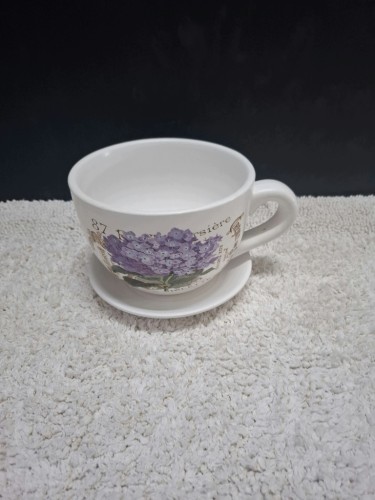 DONICZKA CERAMICZNA FILIŻANKA Z PODSTAWKĄ 14,5 × 12 CM – ELEGANCKA OSŁONKA
