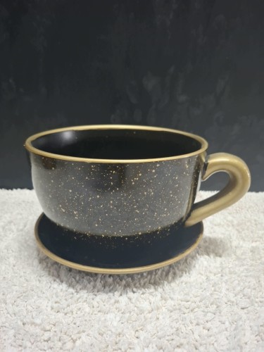 DONICZKA CERAMICZNA FILIŻANKA Z PODSTAWKĄ 19 × 14 CM – CZARNA NAKRAPIANA