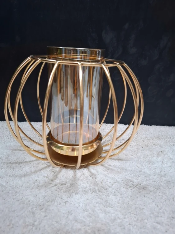 Świecznik dekoracyjny złoty z kloszem 16 x 13 cm – nowoczesny lampion