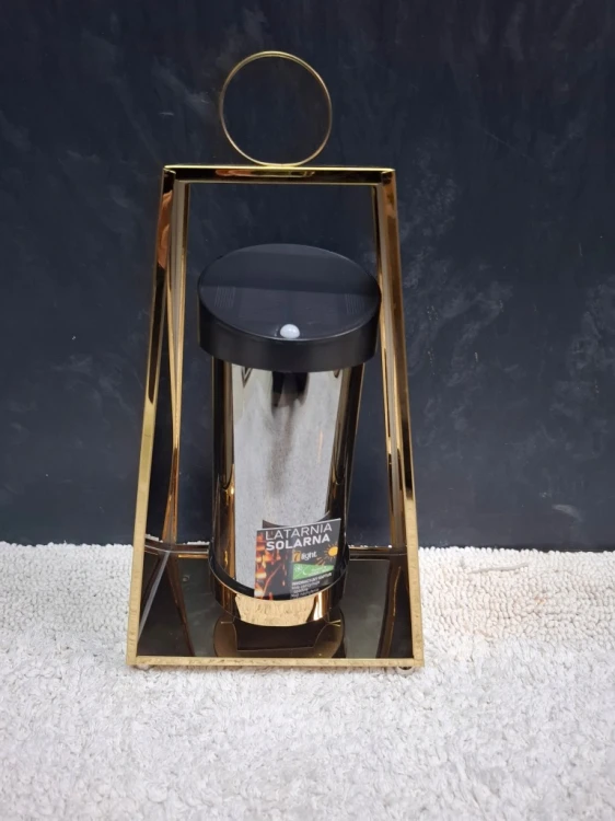 Znicz solarny led ZŁOTY metalowy 34 cm lampion czujnik ruchu szklana tuba