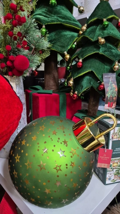 Bombka LED Zielona 26 cm Świąteczna Dekoracja Gwiazdki Złote Akcenty
