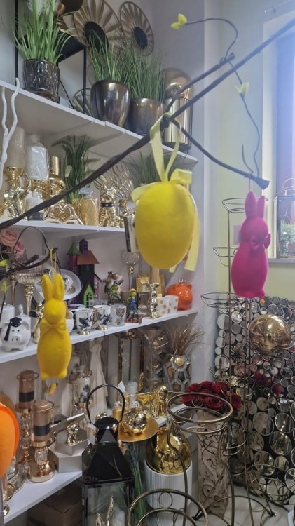 Jajko Welurowe Flokowane Pomarańczowe z Wstążką – Dekoracja Ścienna 10cm