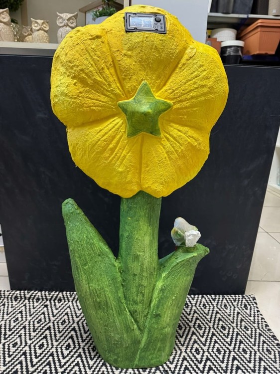 Figurka solarna kwiat 76x35 cm - dekoracyjna lampa LED do ogrodu