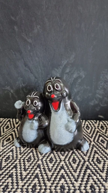 Figurka Dekoracyjna Krecik Para 21x14x24 cm – Ozdoba do Domu i Ogrodu