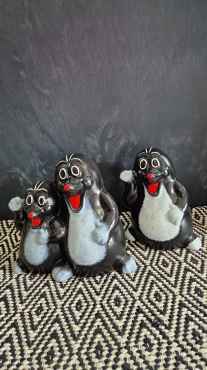 Figurka Dekoracyjna Krecik Para 21x14x24 cm – Ozdoba do Domu i Ogrodu
