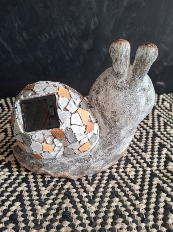 Figurka ogrodowa solarna ślimak wys.18cm